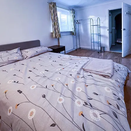 Spacious Retreat - Remote Worker & Family Friendly Портцмаус Экстерьер фото