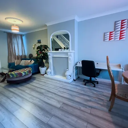 Spacious Retreat - Remote Worker & Family Friendly Портцмаус Экстерьер фото
